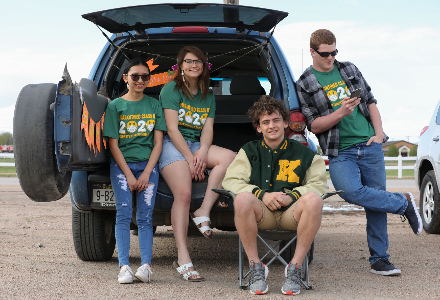 KCHS senior drive-thru